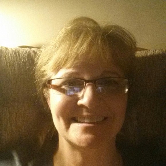 Profile Picture of Andrea Schumacher (@andie1097) on Poshmark