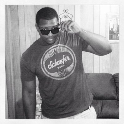 Profile Picture of Sinatra (@iMarkSinatra) on Twitter
