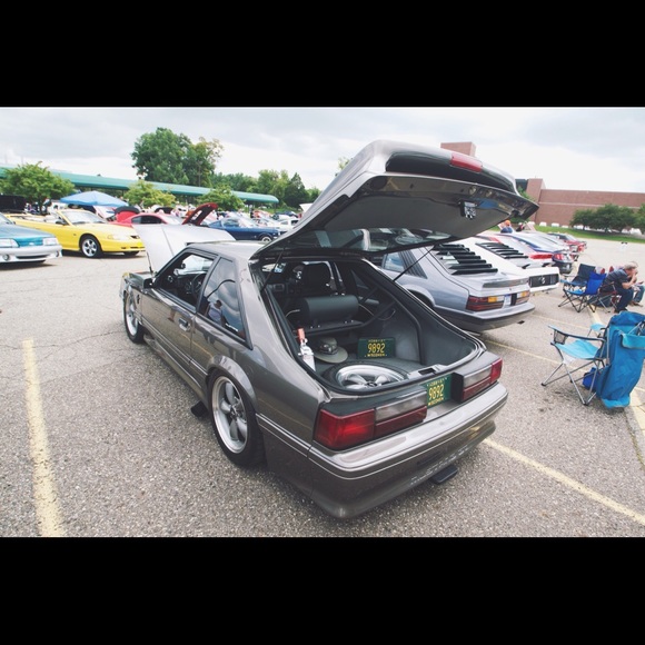 Profile Picture of Evan Jarczewski (@gridiron97) on Poshmark