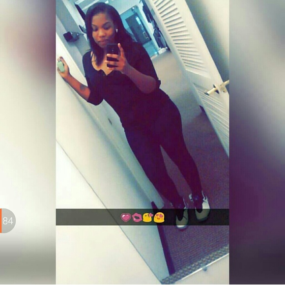 Profile Picture of Kenzi Windley (@kjw1182) on Poshmark