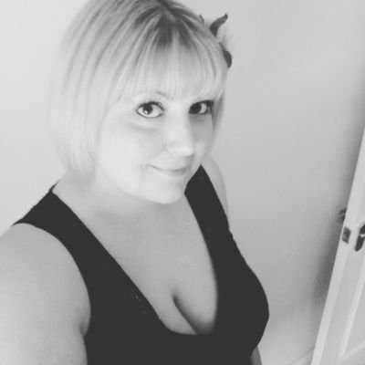 Profile Picture of Lucy Goode (@lucyanngoode) on Twitter