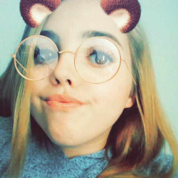 Profile Picture of Sylena Manning (@sylena2017) on Poshmark