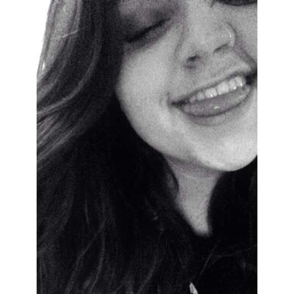 Profile Picture of Addison Thumann (@addisont123) on Poshmark