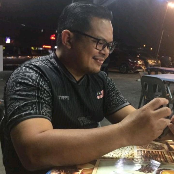 Profile Picture of rayghar (@raygharefendi) on Tiktok