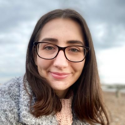 Profile Picture of Becky Hayward (@t00ting_bec) on Twitter