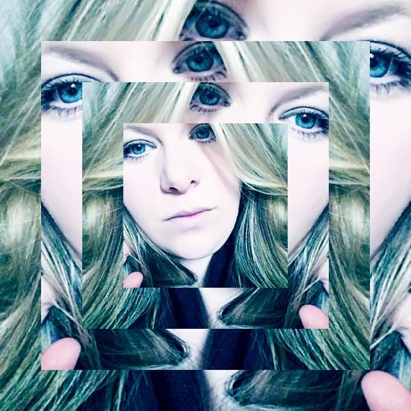 Profile Picture of Trish Moore (@tbgeraldine) on Poshmark