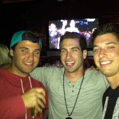 Profile Picture of Jeff Glaser (@_JGlaser) on Twitter