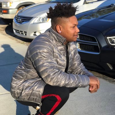 Profile Picture of Darris "Dee" Knight Jr (@DarrisJ) on Twitter