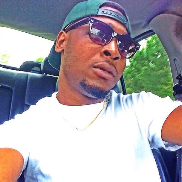 Profile Picture of Jay Whiting (@dinerox) on Poshmark