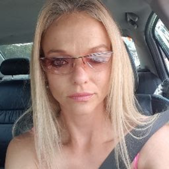 Profile Picture of Mindy Roseman (@mroseman34) on Poshmark