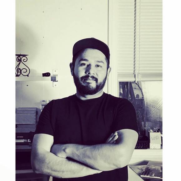 Profile Picture of Peter Diaz (@pete1189) on Poshmark