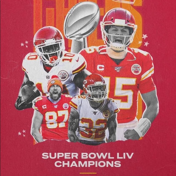 Profile Picture of Aaron Weimorts (@aweimorts) on Poshmark