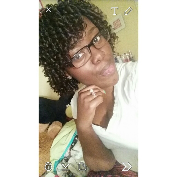 Profile Picture of Briana Blassagame (@bri_nicole22) on Poshmark