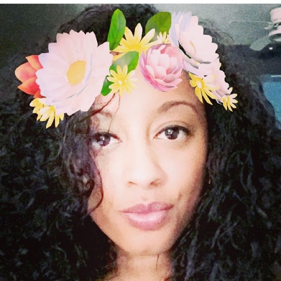 Profile Picture of Whitney Singletary (@wifey44) on Poshmark