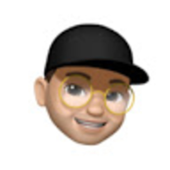 Profile Picture of Julian Go (@juliangoph) on Poshmark