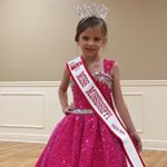 Profile Picture of Carlie - Modeling/Pageanting (@carliebugshines) on Instagram