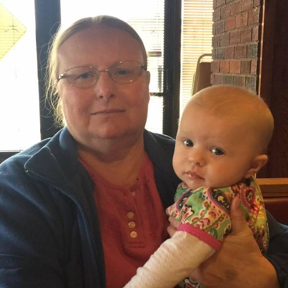 Laura Vandevender - Poshmark Profile Picture of Laura Vandevender (@ljv0359) on Poshmark