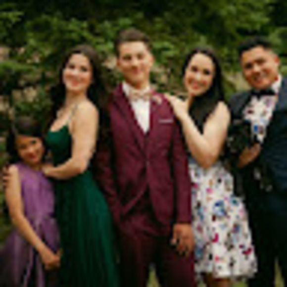 Profile Picture of Sierra Mierau (@sierramierau) on Poshmark