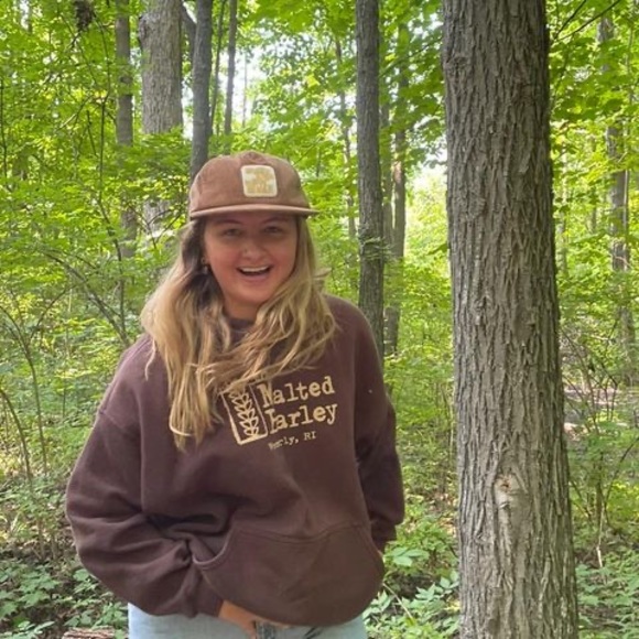 Profile Picture of Morraina Tuzinsky (@morrainat) on Poshmark