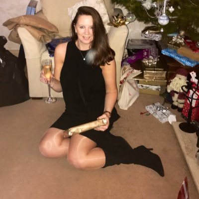 Profile Picture of Claire Louise Barnes (@ClaireBarnes70) on Twitter