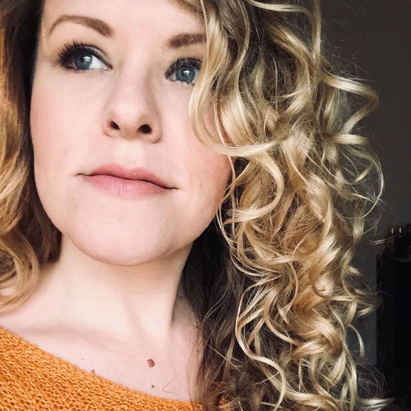 Profile Picture of Sarah Tice (@stice) on Poshmark