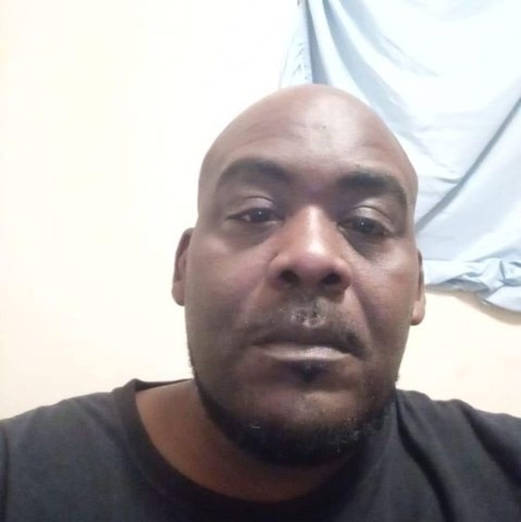 Profile Picture of Eric Williams (@ekwllms8) on Poshmark