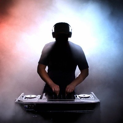 Profile Picture of Alexander Pond (@pond_alexander) on Twitter