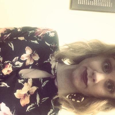 Profile Picture of Julia Harder (@JuliaHBeauty) on Twitter