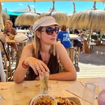 Profile Picture of Delphine Becker (@delphine.becker.5) on Facebook