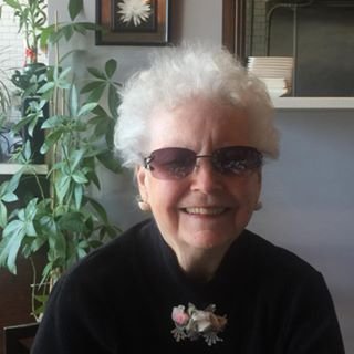 Profile Picture of Elizabeth Willems (@Elizabe75618451) on Twitter