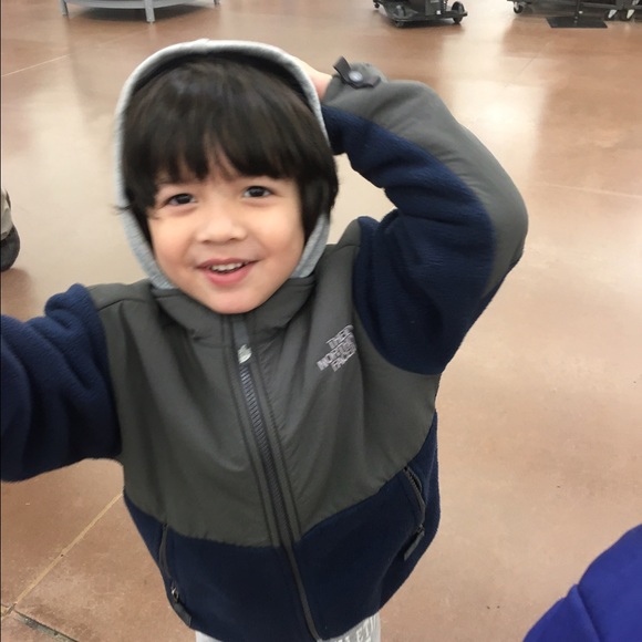 Profile Picture of Laura Tamayo (@laura0501) on Poshmark