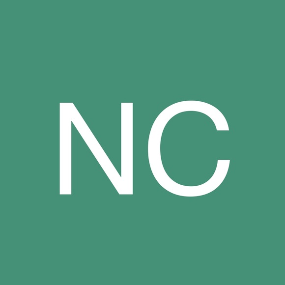 Profile Picture of Nicole Chipperini (@nikchipp) on Poshmark