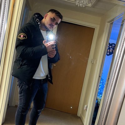 Profile Picture of HeskethThomas (@HeskethThomas) on Twitter