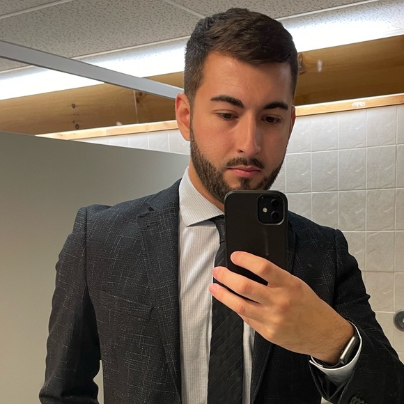 Profile Picture of Brendan Sharp (@brendanrsharp) on Poshmark