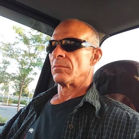 Profile Picture of Rick Deloreto (@rickdeloreto) on Poshmark