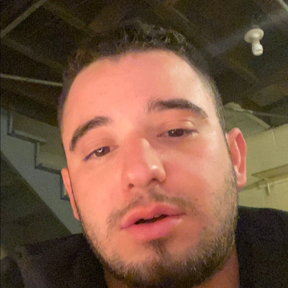 Profile Picture of David Vann (@david_vann) on Poshmark