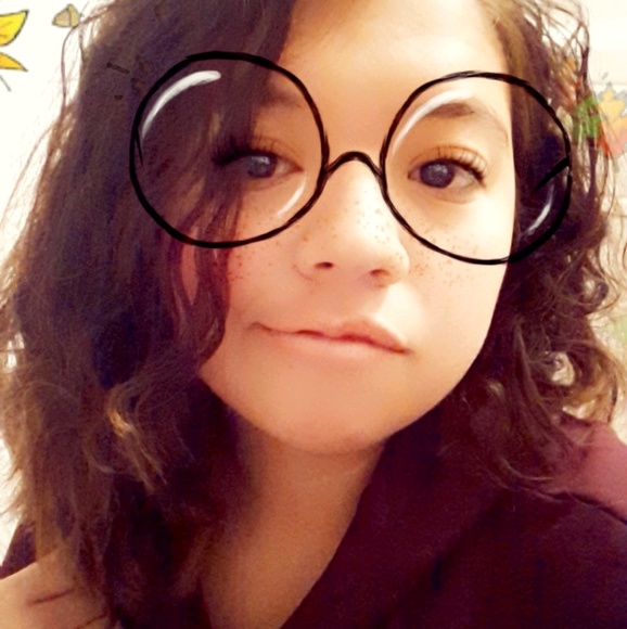 Profile Picture of Aracely Aguilar (@queen_celly) on Poshmark