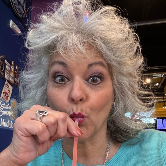 Profile Picture of Lisa Steele (@wickedlees) on Poshmark