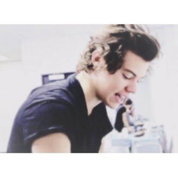 Stefanie Shwab - Poshmark Profile Picture of Stefanie Shwab (@stefanieshwab11) on Poshmark