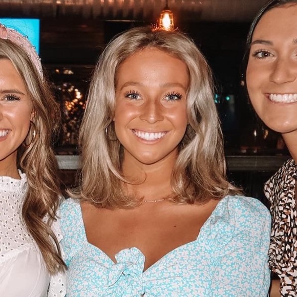 Profile Picture of Loren Eberle (@loreneberle) on Poshmark