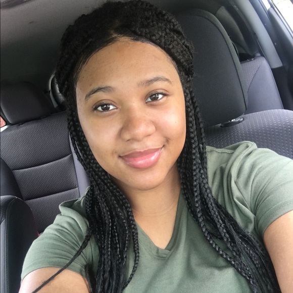 Profile Picture of Patrese Knowles (@patresek21) on Poshmark