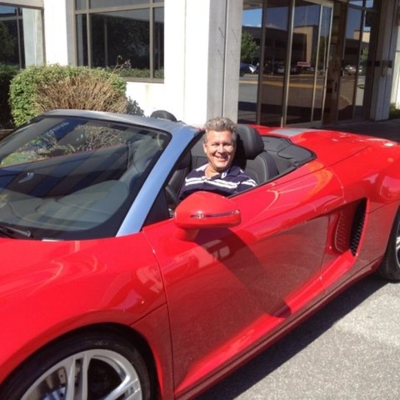 Profile Picture of Richard Dubuc (@richard_dubuc) on Poshmark