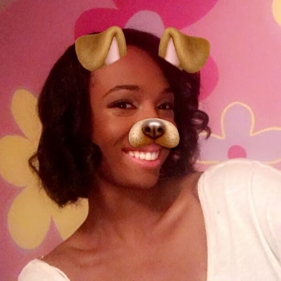 Profile Picture of Andrea Gibson-duperry (@andecande) on Poshmark