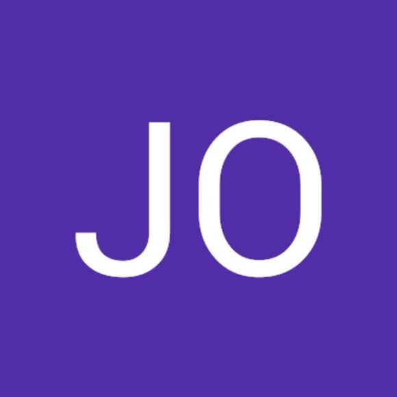 Profile Picture of Jo Ray (@thinextbaty) on Poshmark