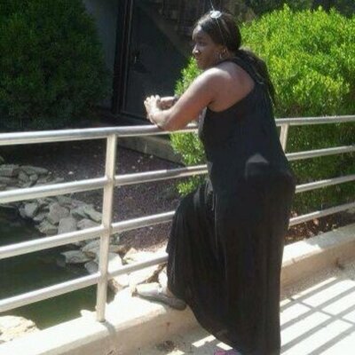 Profile Picture of Monique Monk (@EMOMO9) on Twitter
