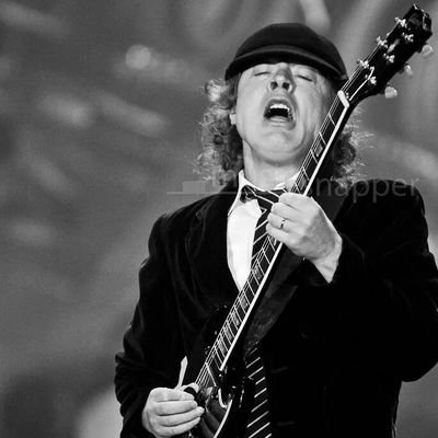 Profile Picture of Music Snapper (Stuart MacDonald) (@musicsnapper) on Twitter