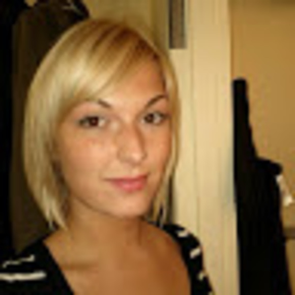 Profile Picture of Marie-andrée Giroux (@1689marie) on Poshmark