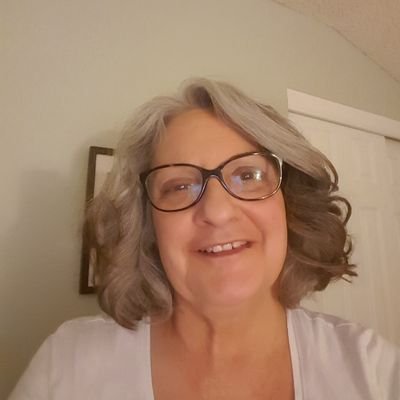 Profile Picture of Deborah Staley (@dlcsone) on Twitter