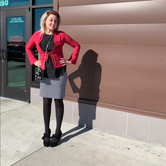Profile Picture of Ashleigh Datugan (@myfabposhcloset) on Poshmark