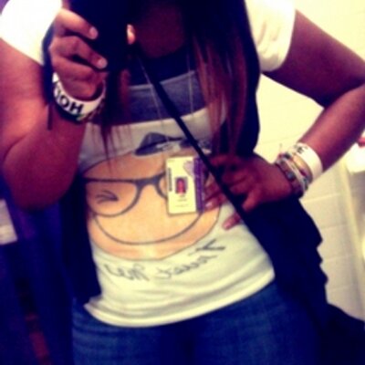 Profile Picture of Cleo Daniels (@dreambIG__00) on Twitter